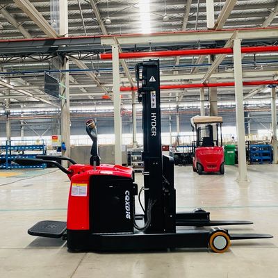 2500-5000mm Lifting Height Reach Truck with Standing Pedal Economic Forklift Truck